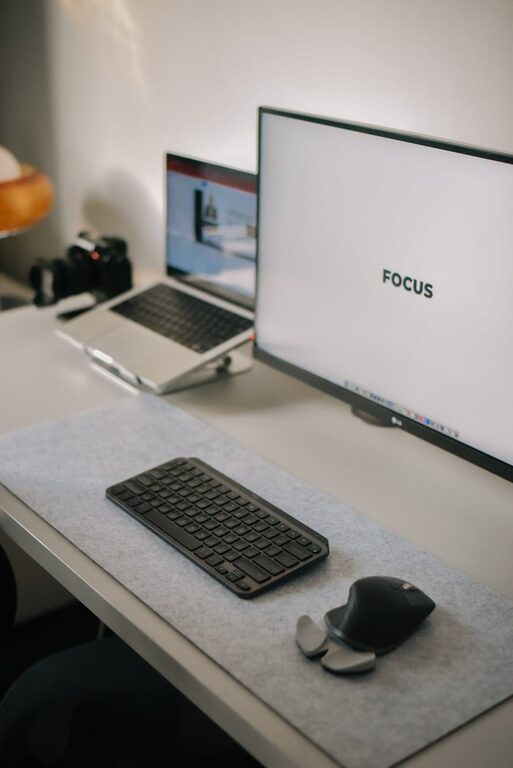 Jak efektivně organizovat domácí pracovní prostor pro lepší koncentraci